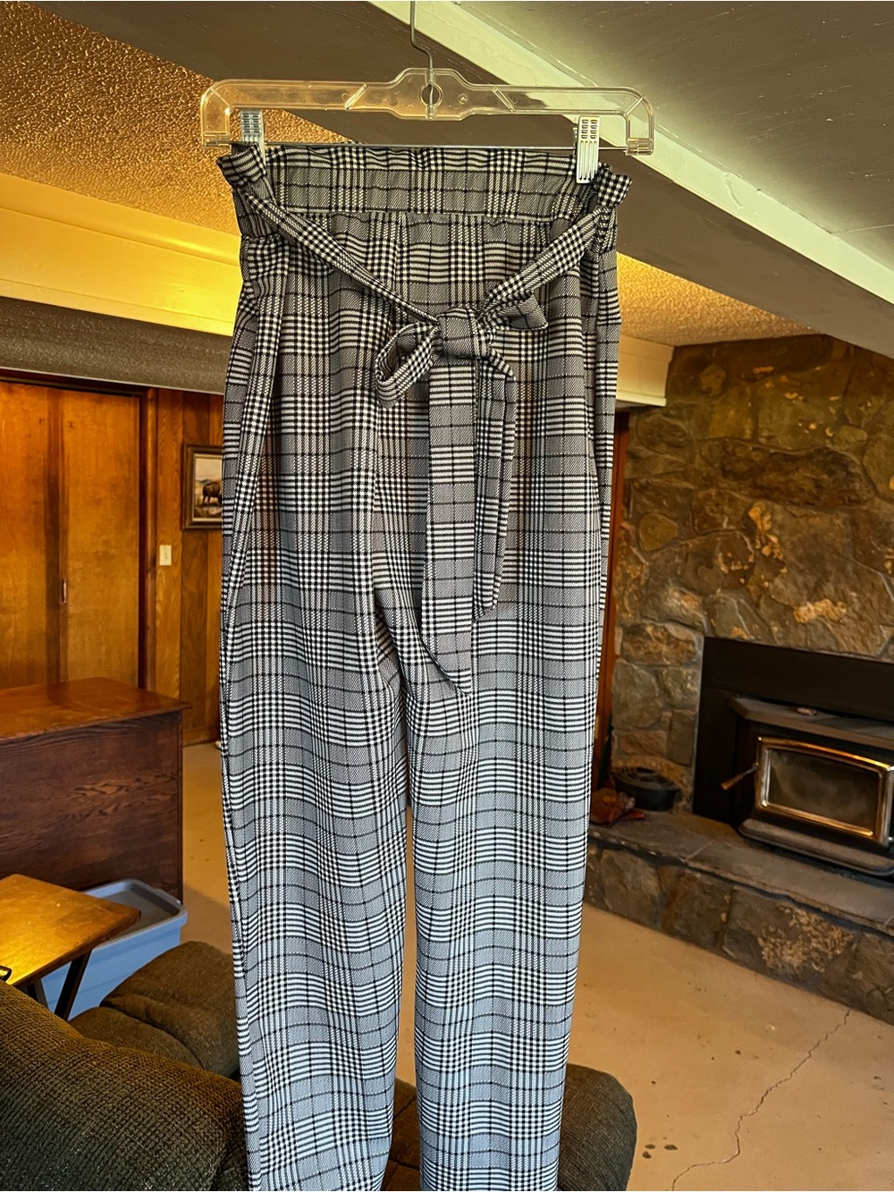 SHEIN Black & White Plaid Paperbag Waist Trousers